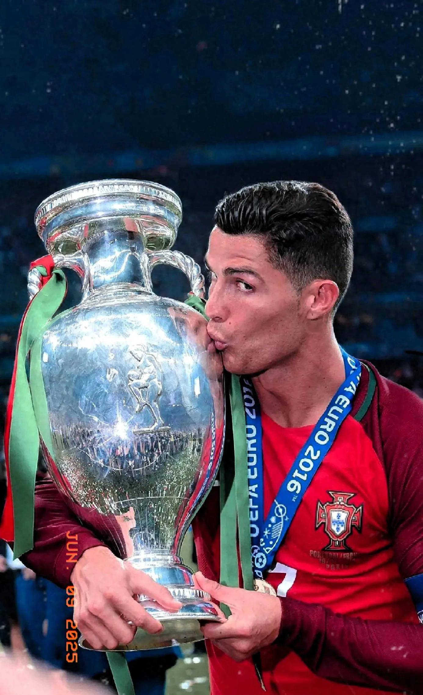 包含葡萄牙惊险逆转,以微弱优势击败对手的词条 包含葡萄牙惊险逆转,以微弱优势击败对手的词条